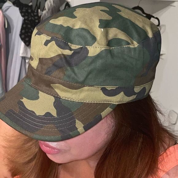 WOMENS MILITARY FATIGUES PATROL HAT IN VINTAGE GREEN CAMOUFLAGE 57cm - Picture 1 of 12